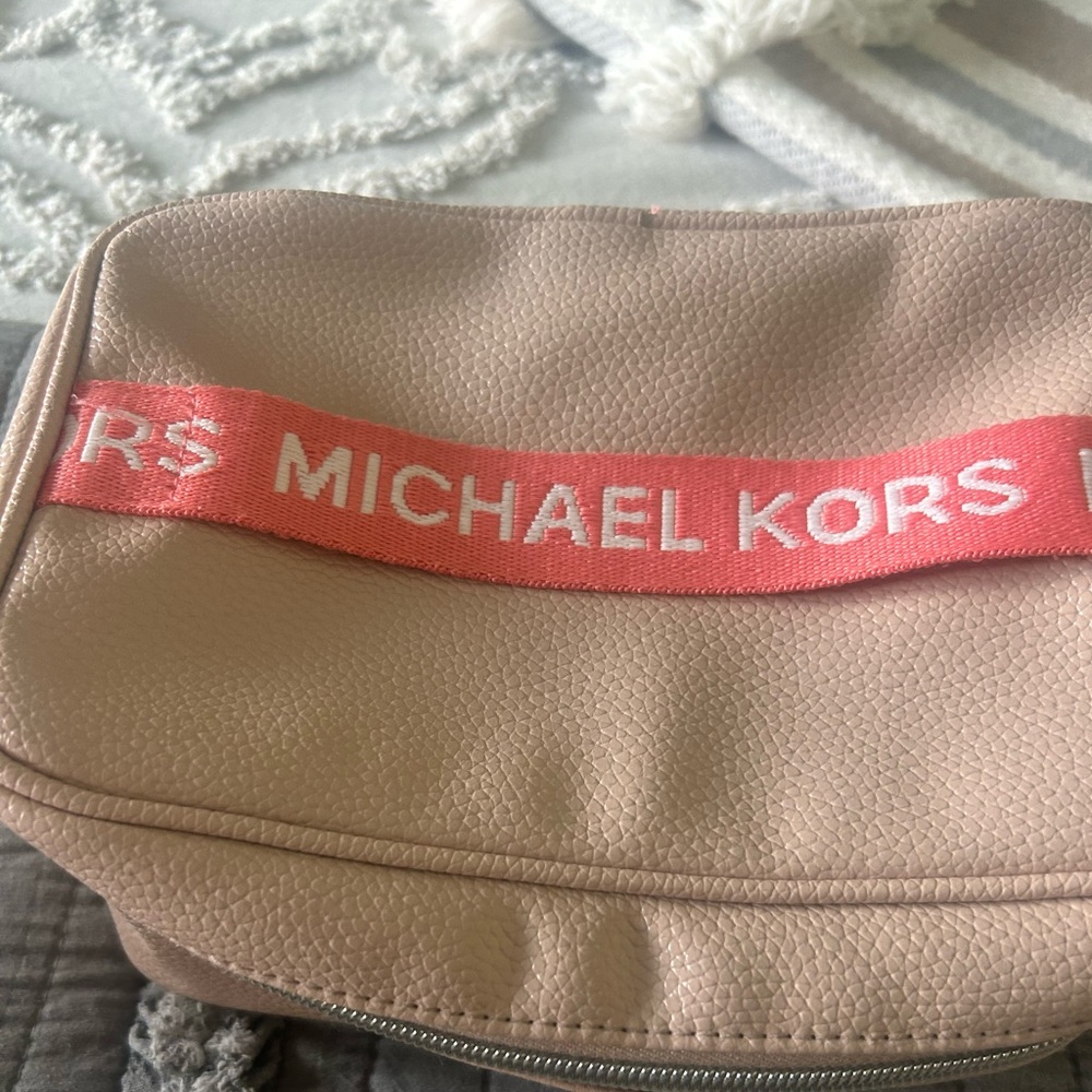Michael Kors leather makeup bag.  Like new!
